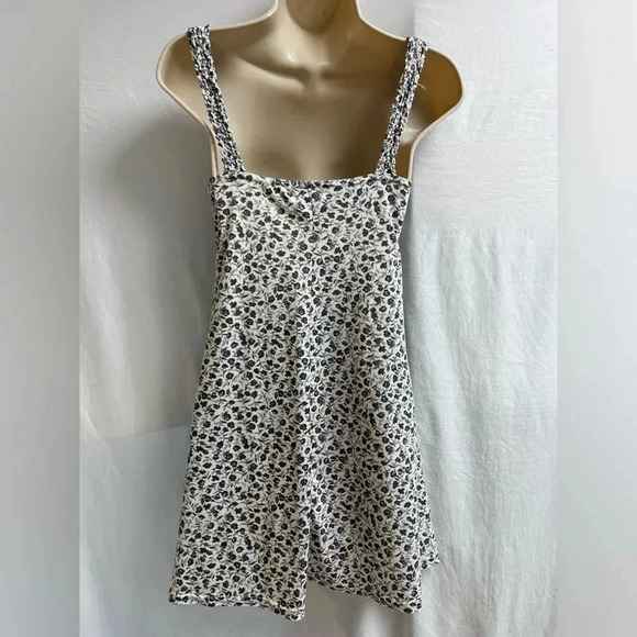 🌸 Upfront Black & White Floral Sundress – Women’s Medium 🌸 - Picture 5 of 5